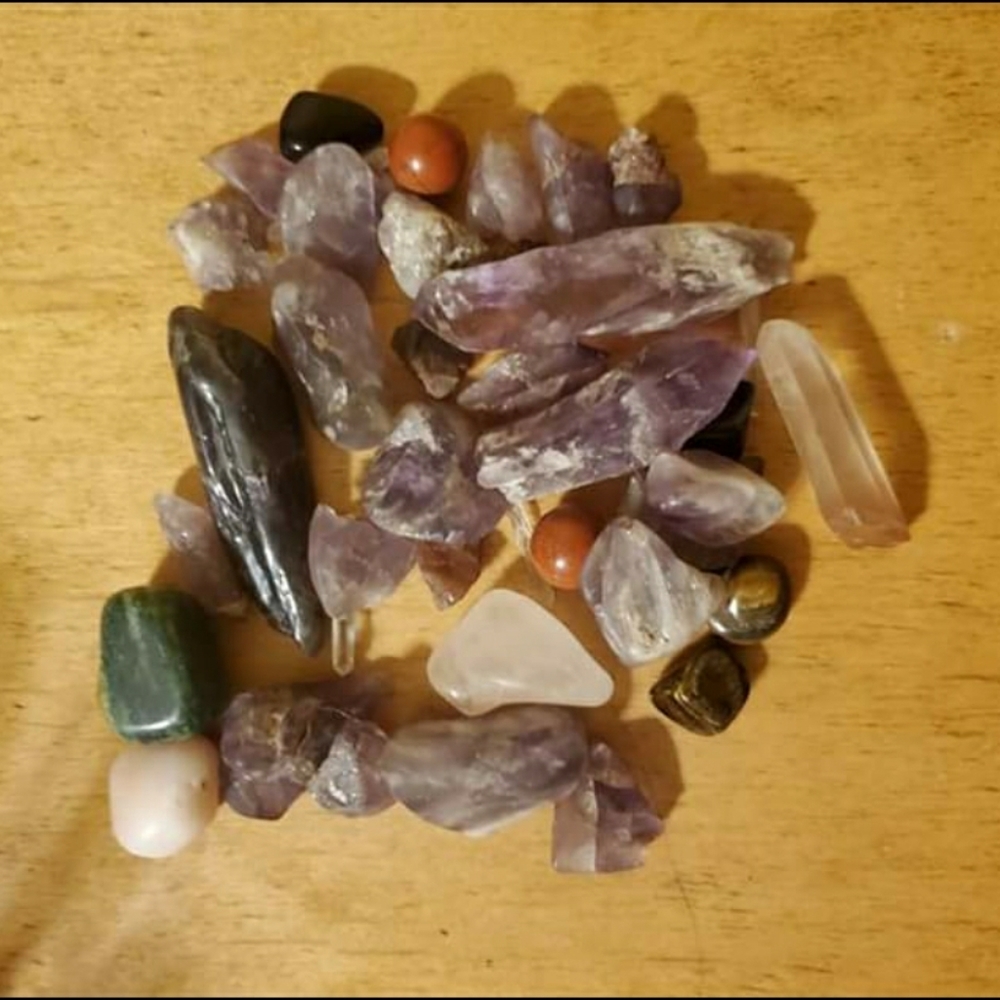 Bundle mix of natural Crystals